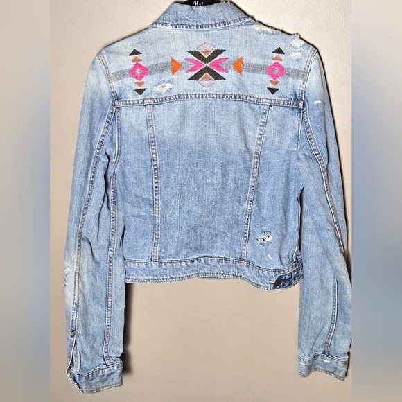 American Eagle Outfitters Jackets & Blazers - Y2K‎ American Eagle Embroidered Boho Festival Distressed Denim Jacket, Medium